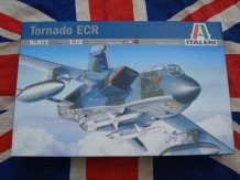 images/productimages/small/Tornado ECR Italeri doos schaal 1;72 nw.jpg